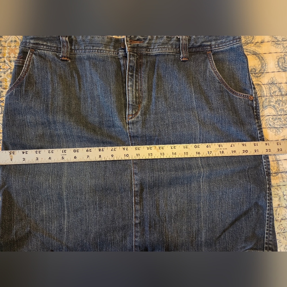 Eddie Bauer Dark Blue Denim Mini Skirt - Size 12 - Picture 5 of 6